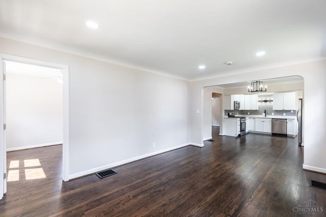 2524 Ardmore Avenue, Golf Manor, OH 45237
