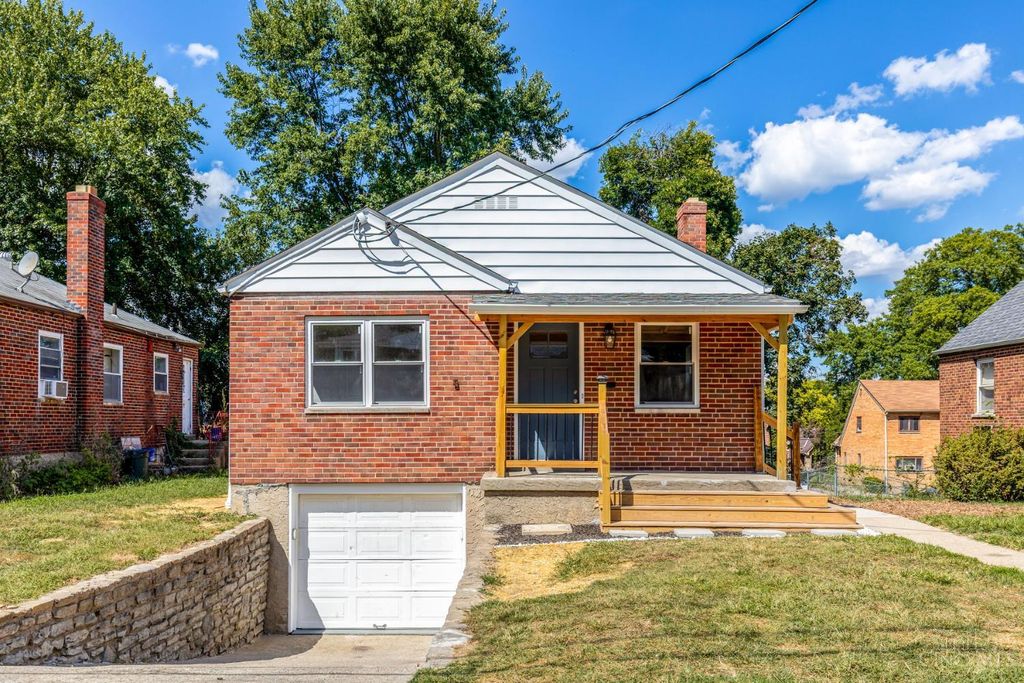 2524 Ardmore Avenue, Golf Manor, OH 45237