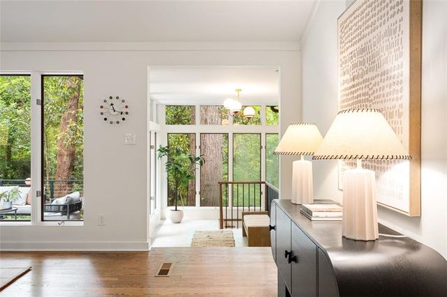 922 Barton Woods Road NE, Atlanta, GA 30307
