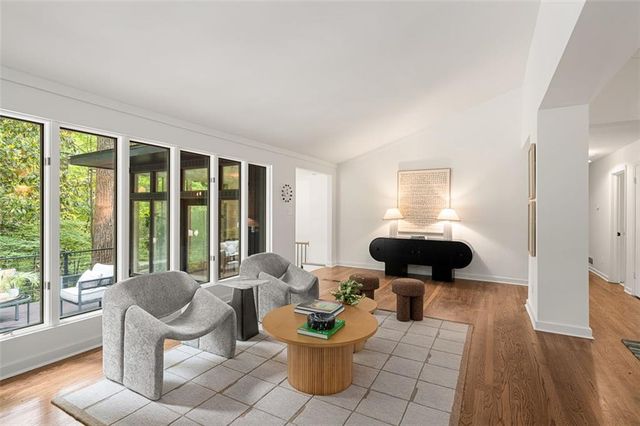 922 Barton Woods Road NE, Atlanta, GA 30307