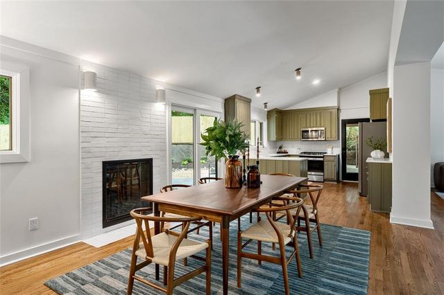 922 Barton Woods Road NE, Atlanta, GA 30307