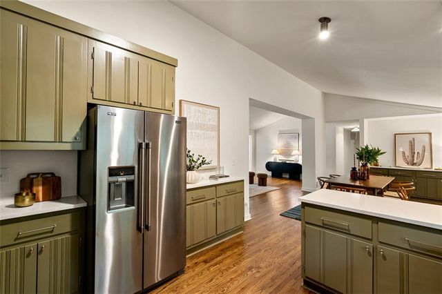 922 Barton Woods Road NE, Atlanta, GA 30307