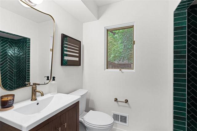 922 Barton Woods Road NE, Atlanta, GA 30307