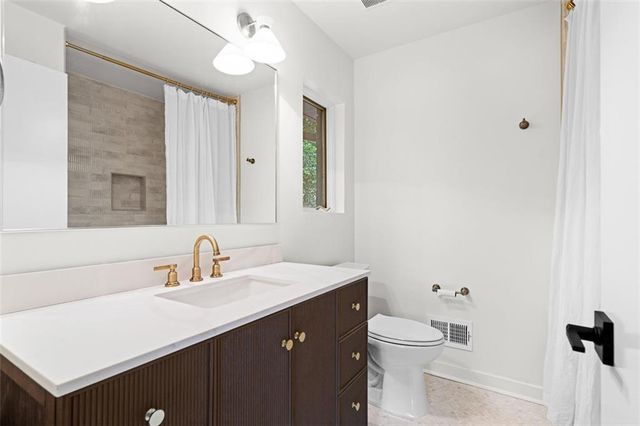 922 Barton Woods Road NE, Atlanta, GA 30307