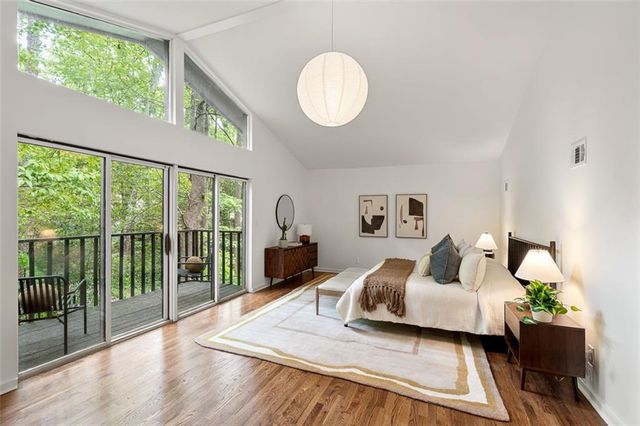 922 Barton Woods Road NE, Atlanta, GA 30307