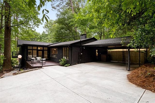 922 Barton Woods Road NE, Atlanta, GA 30307
