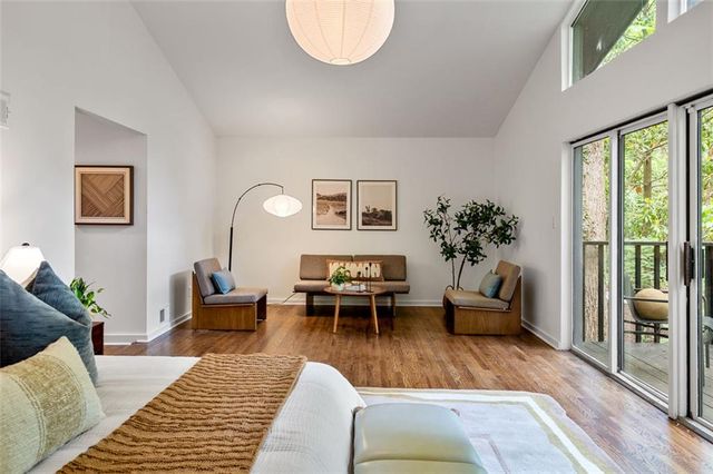922 Barton Woods Road NE, Atlanta, GA 30307