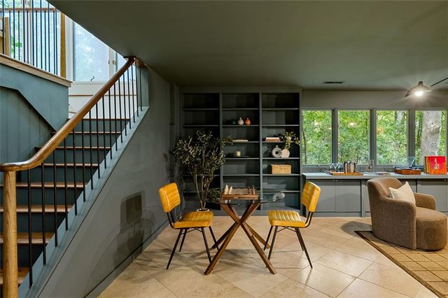 922 Barton Woods Road NE, Atlanta, GA 30307