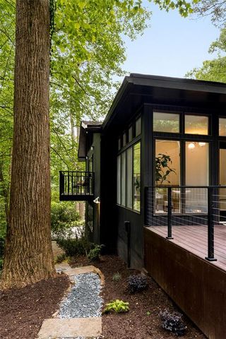 922 Barton Woods Road NE, Atlanta, GA 30307