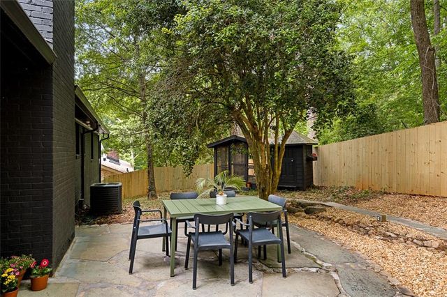 922 Barton Woods Road NE, Atlanta, GA 30307