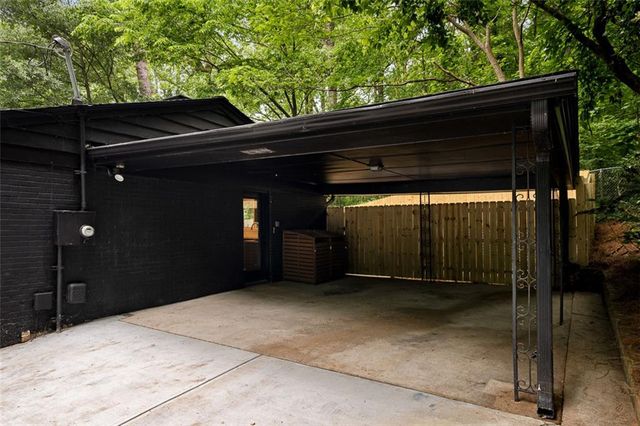 922 Barton Woods Road NE, Atlanta, GA 30307