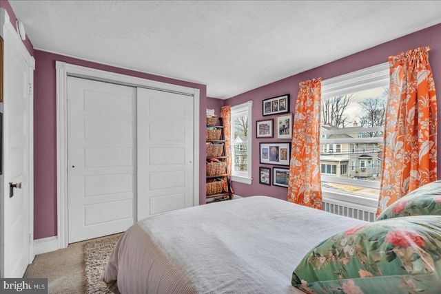 35 E HENDRICKSON AVE, Morrisville, PA 19067