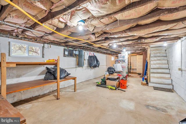 35 E HENDRICKSON AVE, Morrisville, PA 19067