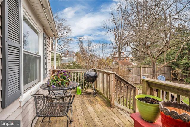 35 E HENDRICKSON AVE, Morrisville, PA 19067