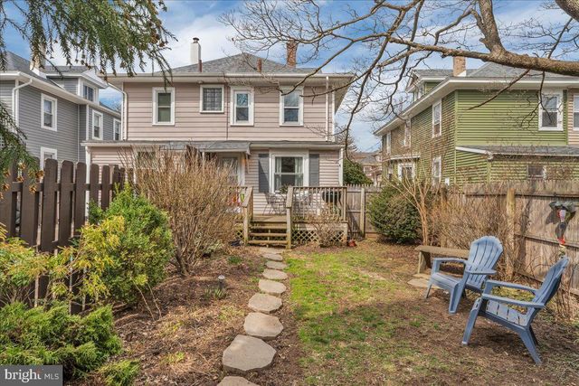 35 E HENDRICKSON AVE, Morrisville, PA 19067