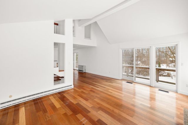 4210 Harbor Road, Shelburne, VT 05482