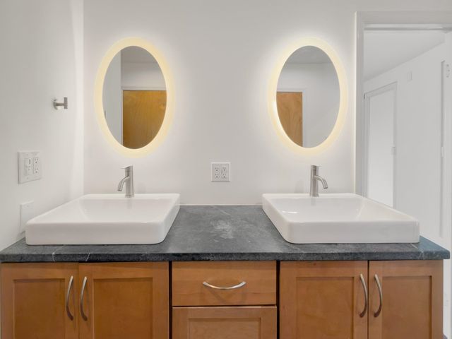 4210 Harbor Road, Shelburne, VT 05482