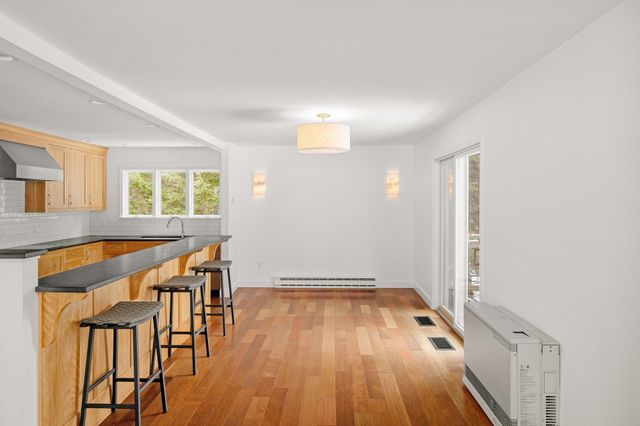 4210 Harbor Road, Shelburne, VT 05482