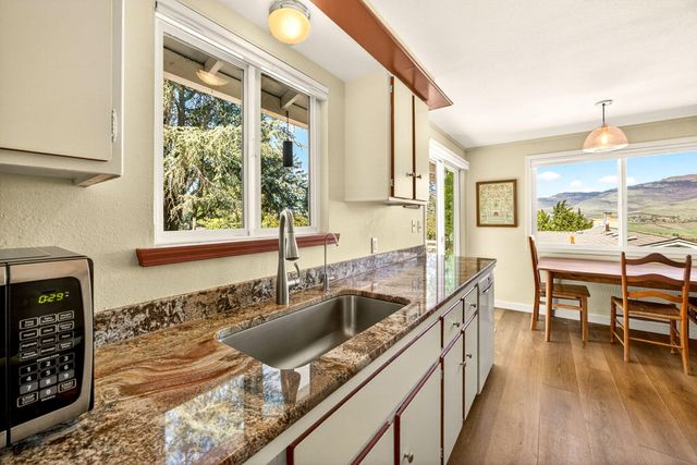 1159 Park Street, Ashland, OR 97520