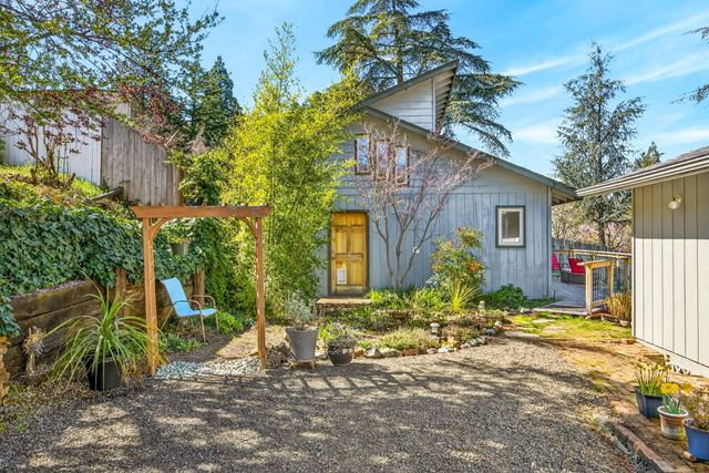 1159 Park Street, Ashland, OR 97520