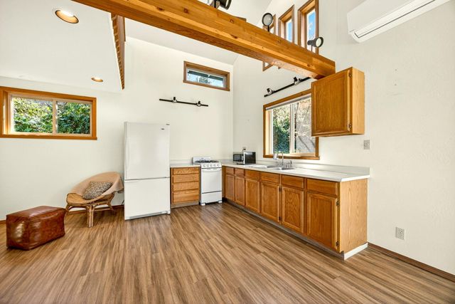 1159 Park Street, Ashland, OR 97520