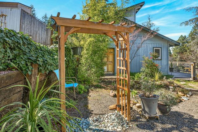 1159 Park Street, Ashland, OR 97520