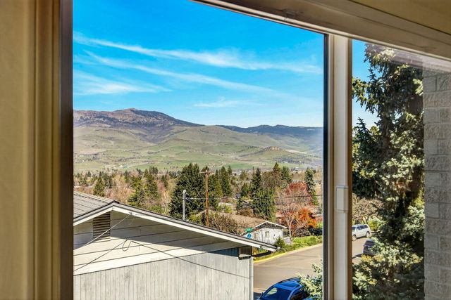 1159 Park Street, Ashland, OR 97520