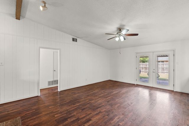 509 Deer Drive, Greenville, TX 75402
