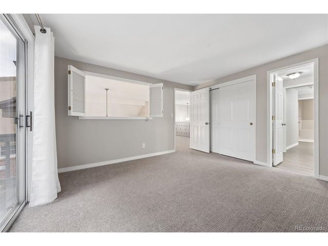 6043 E Briarwood Dr, Englewood, CO 80112