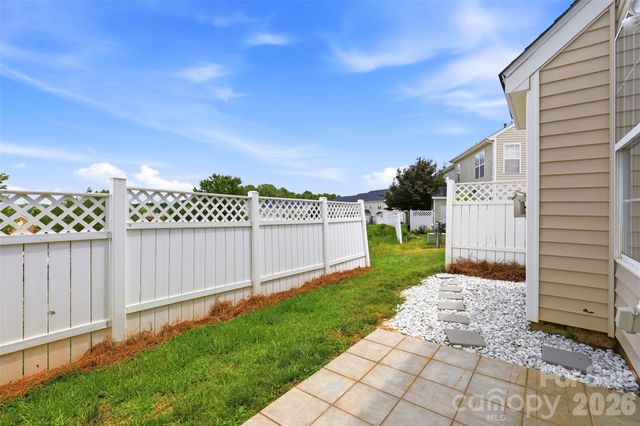 7593 Bluff Point Lane, Denver, NC 28037