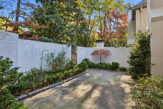 19 Mooregate Square, Atlanta, GA 30327