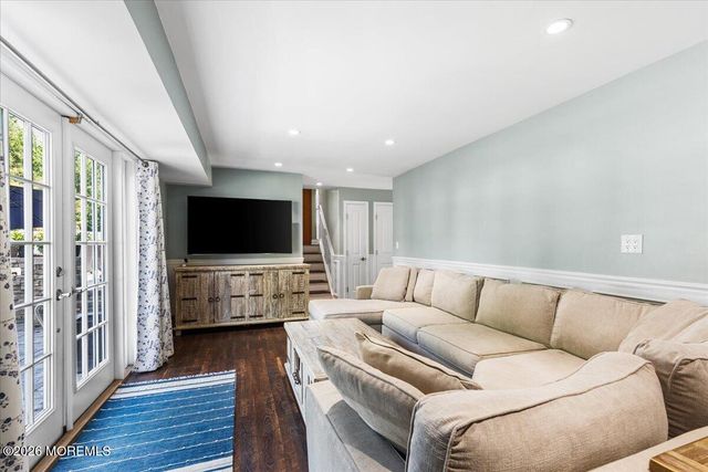 14 Dexter Road, East Brunswick, NJ 08816