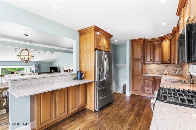 14 Dexter Road, East Brunswick, NJ 08816