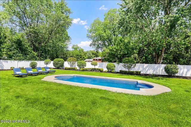 14 Dexter Road, East Brunswick, NJ 08816