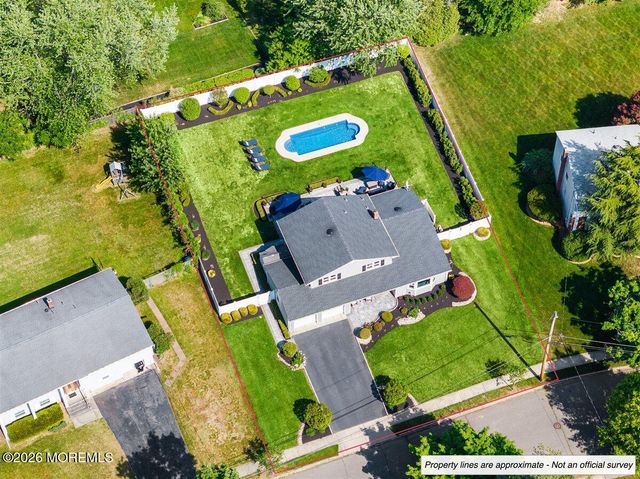 14 Dexter Road, East Brunswick, NJ 08816