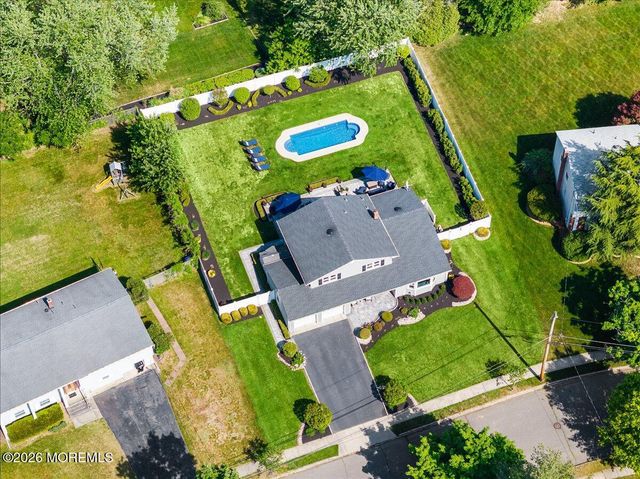 14 Dexter Road, East Brunswick, NJ 08816