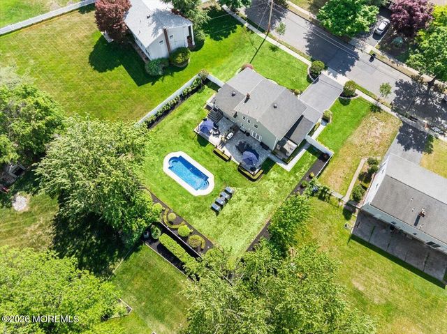 14 Dexter Road, East Brunswick, NJ 08816