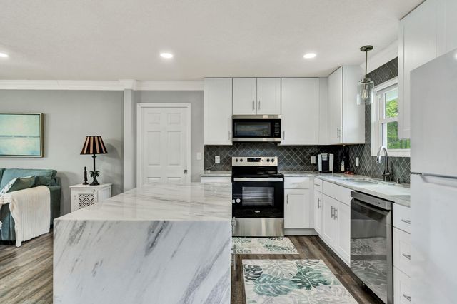 29 Edgewood Circle, Fort Oglethorpe, GA 30742