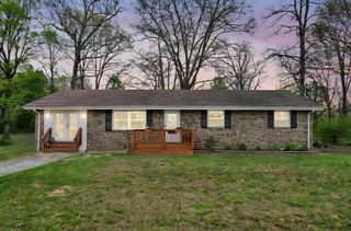 29 Edgewood Circle, Fort Oglethorpe, GA 30742