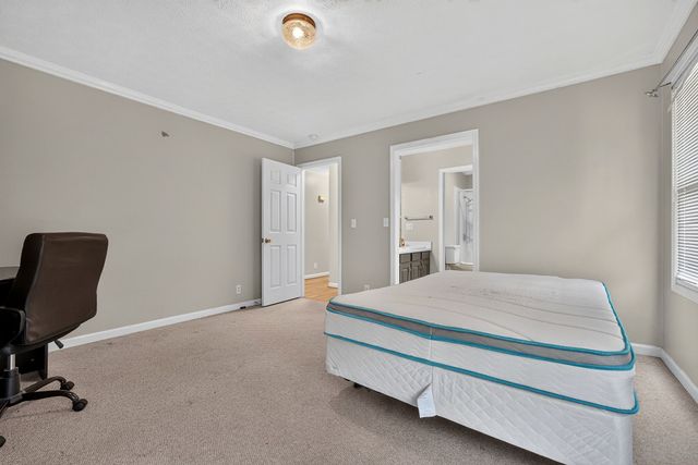 657 Tennessee Dr, Livingston, TN 38570