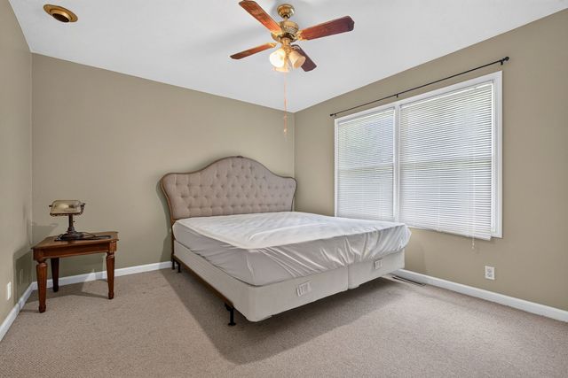 657 Tennessee Dr, Livingston, TN 38570