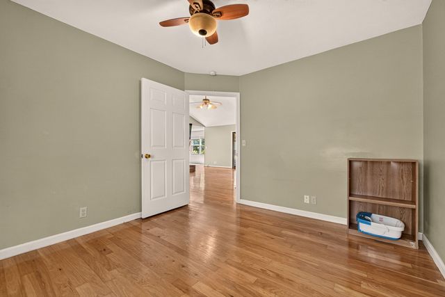 657 Tennessee Dr, Livingston, TN 38570