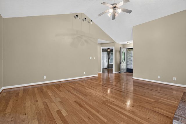 657 Tennessee Dr, Livingston, TN 38570