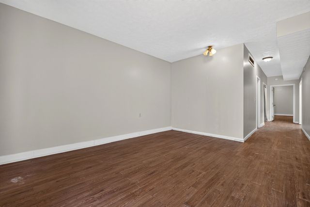 657 Tennessee Dr, Livingston, TN 38570