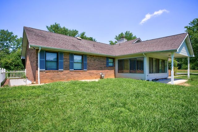 657 Tennessee Dr, Livingston, TN 38570