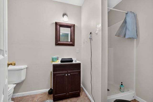 657 Tennessee Dr, Livingston, TN 38570