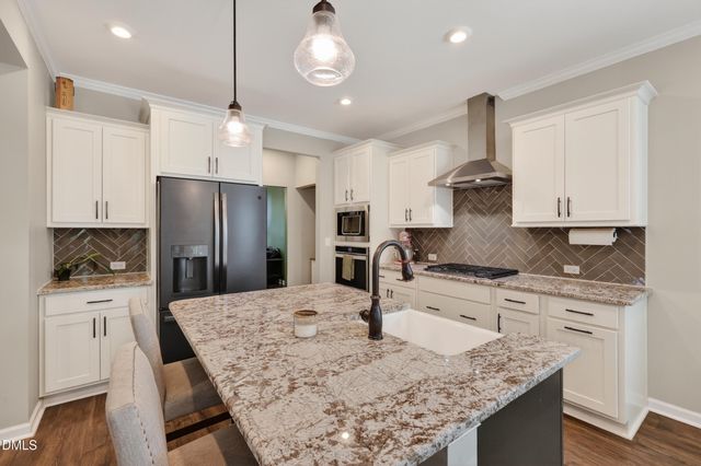 8909 Hardie Farm Circle, Wake Forest, NC 27587