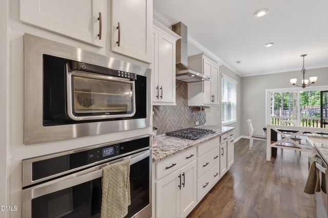 8909 Hardie Farm Circle, Wake Forest, NC 27587