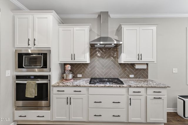 8909 Hardie Farm Circle, Wake Forest, NC 27587