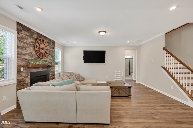 8909 Hardie Farm Circle, Wake Forest, NC 27587